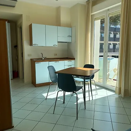 Residence Capitol Cattolica Buitenkant foto
