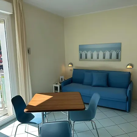 Residence Capitol Cattolica Buitenkant foto